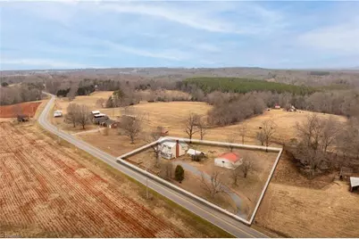 1149 Quaker Church Road, Siloam, NC 27047 - Photo 8