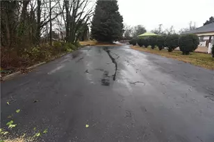 1330 Waughtown St, Winston-Salem, NC 27107 - Photo 24