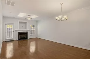 1419 Neville Gardens Ln, Winston-Salem, NC 27103 - Photo 4