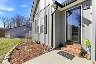 804 Montgomery Ct, Walnut Cove, NC 27052 - Photo 10