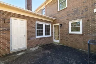 25 Fountain Manor Dr, Greensboro, NC 27405 - Photo 32