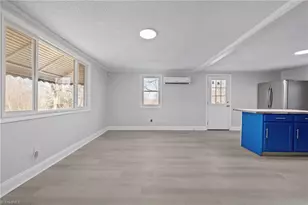 512 Glovinia St, Asheboro, NC 27203 - Photo 8