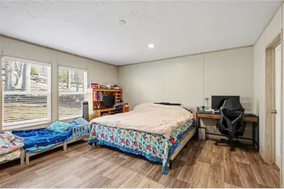 1385 Foxburrow Road, Asheboro, NC 27205 - Photo 14