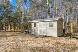 2220 Foxfire Ln, Burlington, NC 27217 - Photo 20