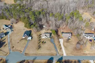 2220 Foxfire Ln, Burlington, NC 27217 - Photo 22
