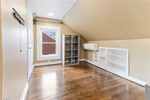 907 W Wendover Ave, Greensboro, NC 27408 - Photo 18