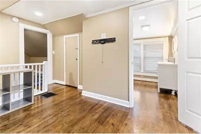 907 W Wendover Avenue, Greensboro, NC 27408 - Photo 16