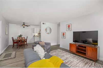 2260 Sunderland Road #82W, Winston-Salem, NC 27103 - Photo 6