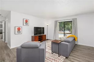 2260 Sunderland Rd, Winston-Salem, NC 27103 - Photo 4