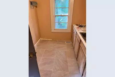 614 Franklin Boulevard, Greensboro, NC 27401 - Photo 20