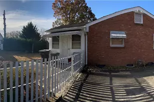 1923 Belcrest Dr, Greensboro, NC 27406 - Photo 16