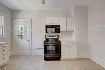 2631 Walker Avenue, Greensboro, NC 27403 - Photo 28