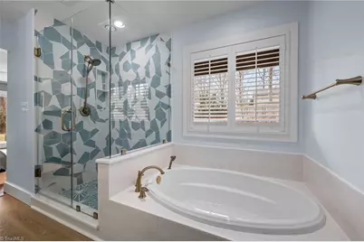 905 Forest Hill Drive, Greensboro, NC 27410 - Photo 26