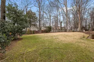 905 Forest Hill Dr, Greensboro, NC 27410 - Photo 40