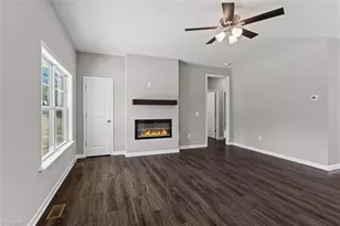 112 Vogler Dr, Winston-Salem, NC 27107 - Photo 8