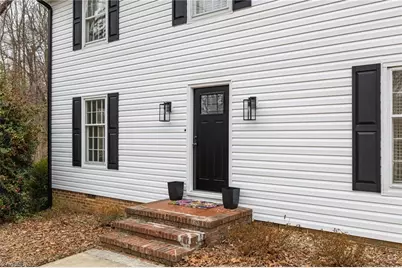 2108 Meadowbrook Terrace, Reidsville, NC 27320 - Photo 2