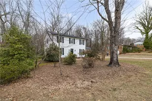 2108 Meadowbrook Terrace, Reidsville, NC 27320 - Photo 6