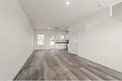 507 E Grimes Avenue, High Point, NC 27260 - Photo 8