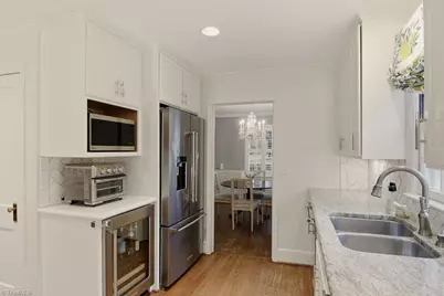 925 Oaklawn Avenue, Winston-Salem, NC 27104 - Photo 12