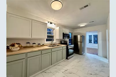 2855 Quincy Drive, Winston-Salem, NC 27106 - Photo 8