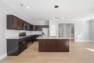 2486 Griffith Rd, Winston-Salem, NC 27103 - Photo 10