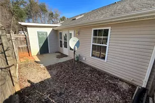 154 Wesley Harris Cir, Greensboro, NC 27455 - Photo 6