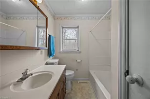 2307 Joy Dr, Jamestown, NC 27282 - Photo 14