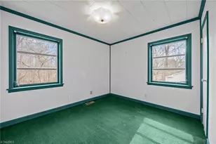 2307 Joy Dr, Jamestown, NC 27282 - Photo 20