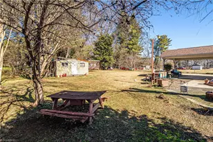 3877 Forest Valley Dr, Winston-Salem, NC 27105 - Photo 4