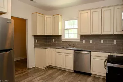 1807 Walker Avenue, Greensboro, NC 27403 - Photo 10