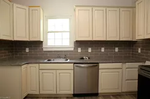 1807 Walker Ave, Greensboro, NC 27403 - Photo 16