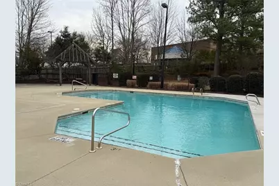 4 Satterfield Place, Greensboro, NC 27410 - Photo 2