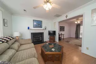 6172 Brinkley Park Dr, Belews Creek, NC 27009 - Photo 6
