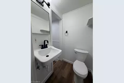 1201 Highland Avenue #B, Greensboro, NC 27403 - Photo 14