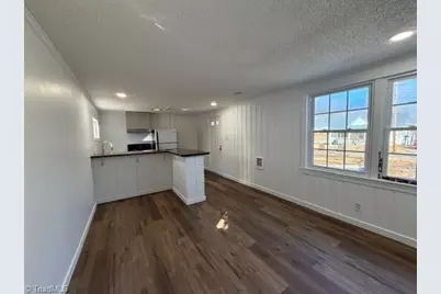 1201 Highland Avenue #B, Greensboro, NC 27403 - Photo 12