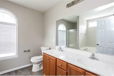 1506 Hamilton Hills Drive, Greensboro, NC 27406 - Photo 8