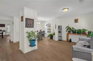 1623 Haddington Point Dr, Kernersville, NC 27284 - Photo 4