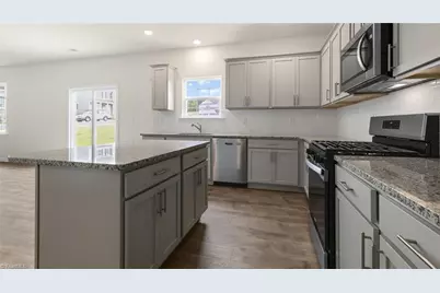 660 Bryson Boulevard, Winston-Salem, NC 27295 - Photo 16