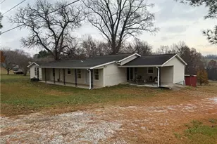 2115 Ararat Rd, Ararat, NC 27007 - Photo 8