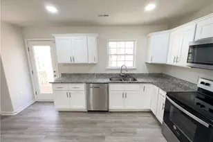 4694 Coltsfoot Rd, Greensboro, NC 27455 - Photo 2