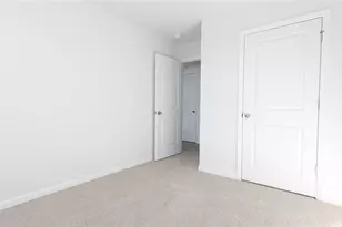 1532 Hamilton Hills Dr, Greensboro, NC 27406 - Photo 12