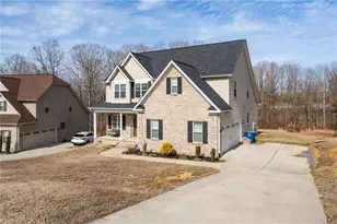 5008 Tamarack Dr, Greensboro, NC 27407 - Photo 2