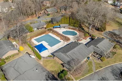 406 Chadbourne Court, Winston-Salem, NC 27104 - Photo 32