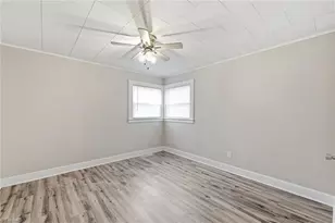 308 Walter Chambers St, Eden, NC 27288 - Photo 12