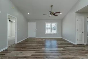180 Foxcroft Dr, Lexington, NC 27292 - Photo 12