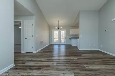 180 Foxcroft Drive, Lexington, NC 27292 - Photo 8