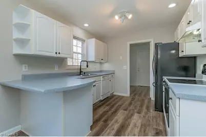 180 Foxcroft Drive, Lexington, NC 27292 - Photo 14