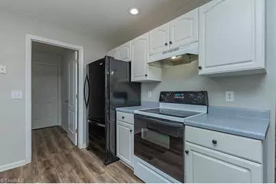 180 Foxcroft Drive, Lexington, NC 27292 - Photo 16