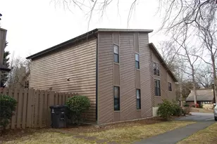 1901 Stonewood Dr, Winston-Salem, NC 27103 - Photo 2