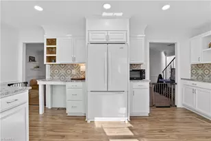 5211 Forest Oaks Dr, Greensboro, NC 27406 - Photo 4